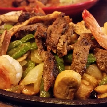 La Burrita - Combination Fajitas - Mexican Near Me - Grants Pass, Oregon La Burrita - Combination Fajitas - Mexican Near Me - Grants Pass, Oregon