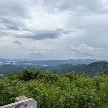 Blue Ridge Parkway - Hiking Near Me - Deep Gap, North Carolina Blue Ridge Parkway - Hiking Near Me - Deep Gap, North Carolina