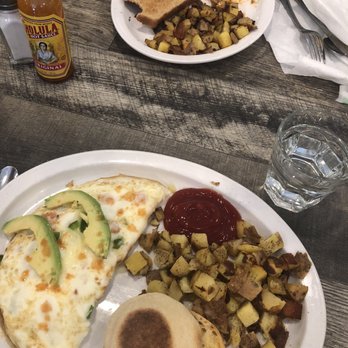 Le Peep - Colorado Omelet with a side of peasant potatoes. - Breakfast & Brunch Near Me - Loveland, Ohio Le Peep - Colorado Omelet with a side of peasant potatoes. - Breakfast & Brunch Near Me - Loveland, Ohio