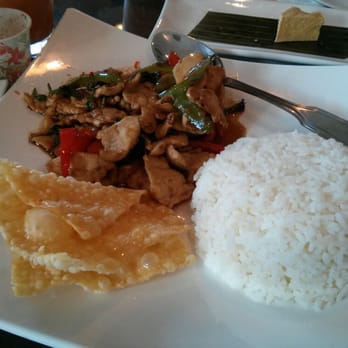 Thailicious - Sweet basil chicken. Lunch express combo - Thai Near Me - Artesia, California