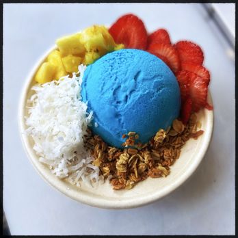 Fruit Gallery - Blue Algae Bowl - Juice Bars & Smoothies Near Me - Venice, California