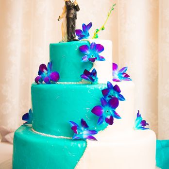 Culinary WAVE Catering - Custom Cakes - Caterers Near Me - Denver, Colorado