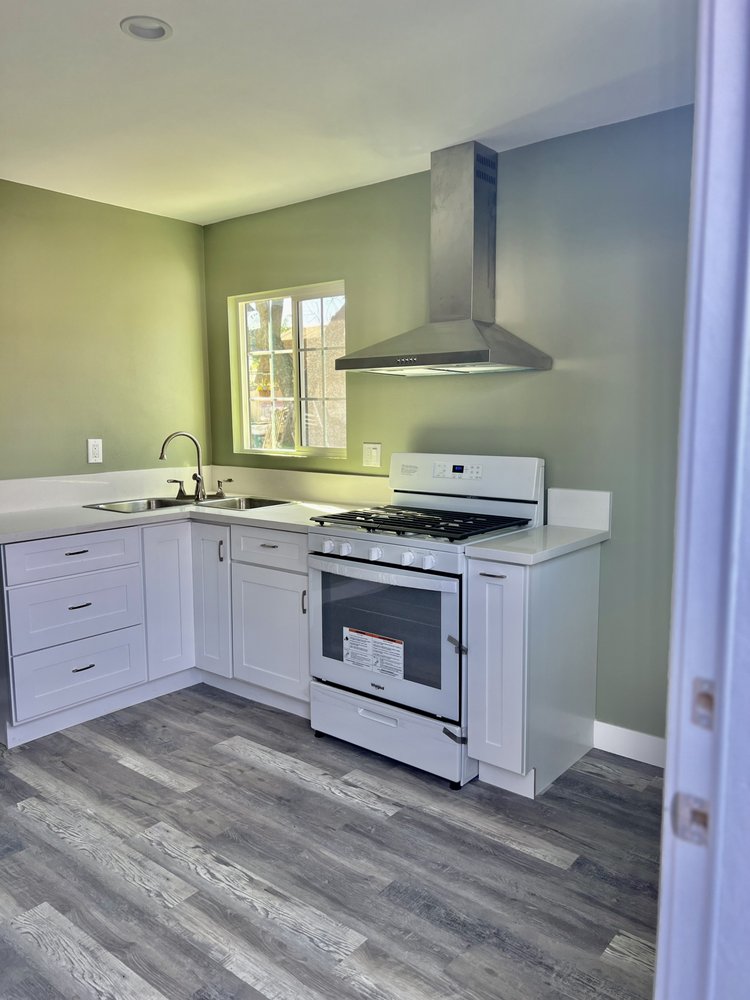 Slide of Lake House Builders