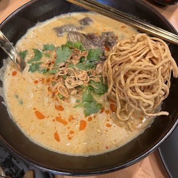 Manaao - "Khao Soi Noodle with Braised Beef" - Khao Soi Neua - Thai Near Me - Tustin, California