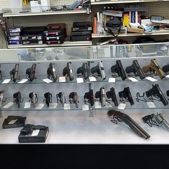 Byron Pawn Shop - Lotsa hand guns - Pawn Shops Near Me - Byron, Georgia Byron Pawn Shop - Lotsa hand guns - Pawn Shops Near Me - Byron, Georgia