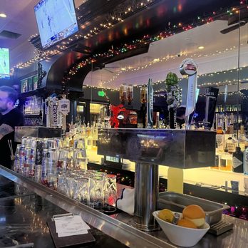 Tavern On Main - Sports Bars Near Me - Santa Monica, California Tavern On Main - Sports Bars Near Me - Santa Monica, California