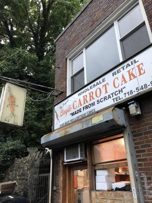 Lloyd's Carrot Cake by null