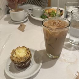 Iced chai, Carrot cupcake