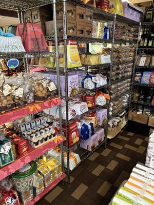 Giolitti Delicatessen by null