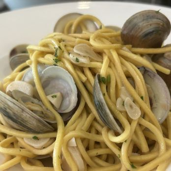 Tutto Pasta - Spaghetti With Clams - Italian Near Me - Miami, Florida Tutto Pasta - Spaghetti With Clams - Italian Near Me - Miami, Florida