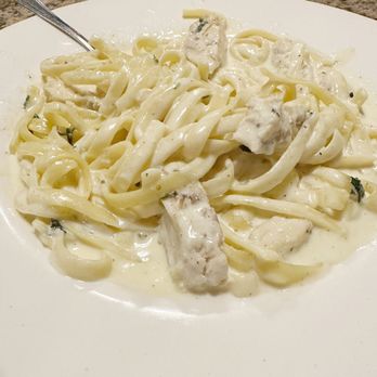 Leonardo's Italian Grille - Chicken Alfredo - Pizza Near Me - Romulus, Michigan Leonardo's Italian Grille - Chicken Alfredo - Pizza Near Me - Romulus, Michigan