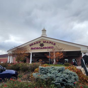 Shady Maple Smorgasbord - Do-It-Yourself Food Near Me - East Earl, Pennsylvania Shady Maple Smorgasbord - Do-It-Yourself Food Near Me - East Earl, Pennsylvania