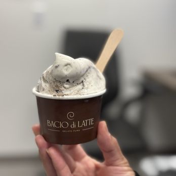 Bacio Di Latte - Gelato Near Me - Woodland Hills, California