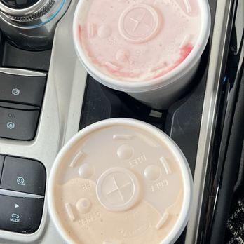 Storms Drive-In Restaurant - Strawberry & Chocolate Milkshakes! - Burgers Near Me - Burnet, Texas
