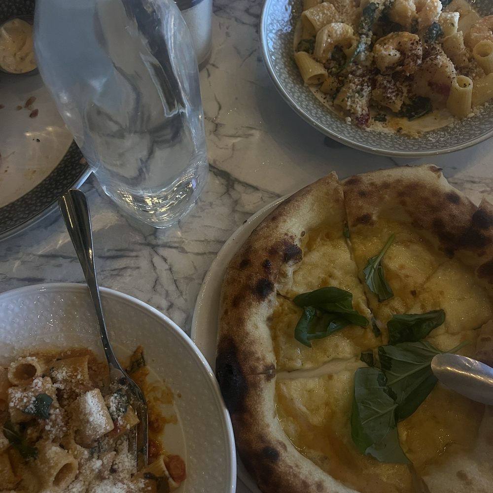 Piccolo Buco by Cooper's Hawk - Mezzi Rigatoni Alla Vodka and Classic Margherita (Yellow) - Italian Near Me - Naperville, Illinois Piccolo Buco by Cooper's Hawk - Mezzi Rigatoni Alla Vodka and Classic Margherita (Yellow) - Italian Near Me - Naperville, Illinois