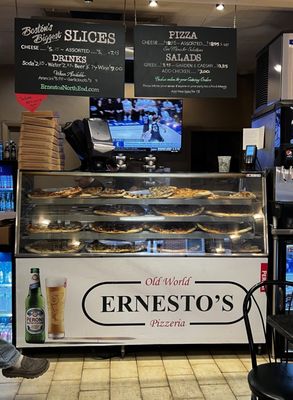 Ernesto's Pizza by null