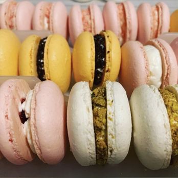 CC's Macarons and Desserts - Macarons Near Me