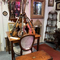 Daviddi Antiques