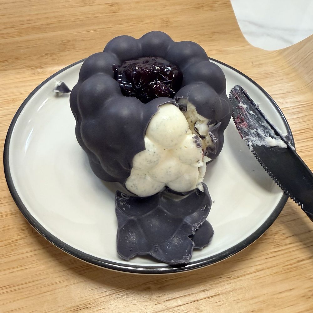 Blackberry fruit dessert Blackberry fruit dessert