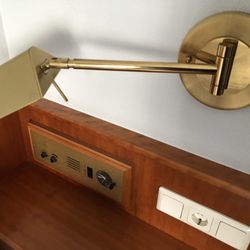 Hotel Löwen-Seckenheim - Historischer Wecker/Uhr/Radio Einbau, natürlich nicht mehr voll Funktionsfähig 05/2018