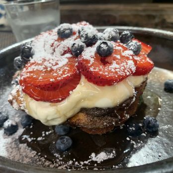 Running Goose - The French toast (I really recommend this) - Gastropubs Near Me - Los Angeles, California