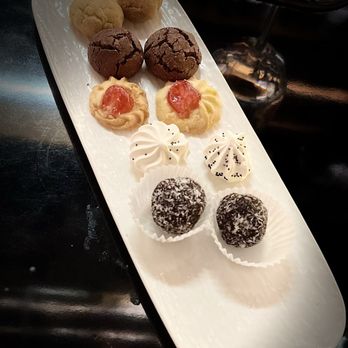 Ad Hoc - desserts - Italian Near Me - Rome, RM Ad Hoc - desserts - Italian Near Me - Rome, RM