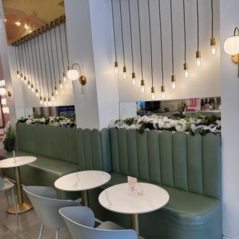 I Scream Gelato - Miami, FL - Tables - Gelato Near Me - Miami Beach, Florida I Scream Gelato - Miami, FL - Tables - Gelato Near Me - Miami Beach, Florida