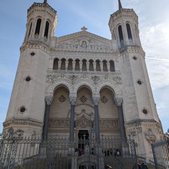 Basilique Notre Dame de Fourvière - Churches Near Me - Lyon, 69 Basilique Notre Dame de Fourvière - Churches Near Me - Lyon, 69