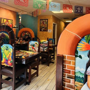 Mi Ranchito Taco shop - Dining area - Mexican Near Me - Temperance, Michigan Mi Ranchito Taco shop - Dining area - Mexican Near Me - Temperance, Michigan