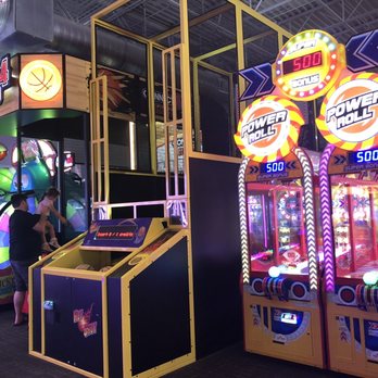 Hangar 38 - Games at Hangar 38 - Bowling Near Me - Tallahassee, Florida