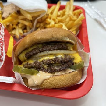 In-N-Out Burger - 3x3 - Burgers Near Me - San Diego, California In-N-Out Burger - 3x3 - Burgers Near Me - San Diego, California