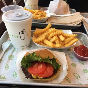 Shake Shack Flatbush - Barclays Ctr - Burgers Near Me - Brooklyn, New York