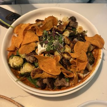 The Hive Social - Mucha brisket bowl - Coffee & Tea Near Me - Oregon City, Oregon