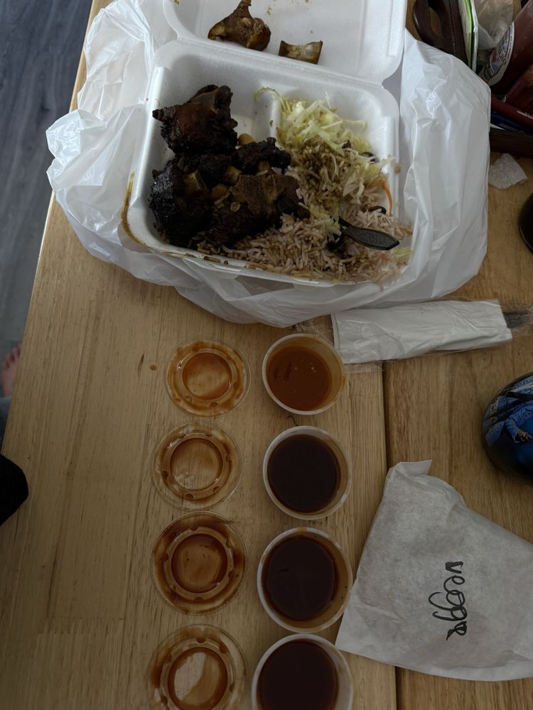 Jeff's Jamaican Cuisine Logo