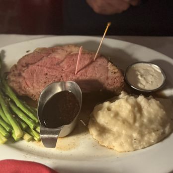 Burbank Smokehouse - Prime rib - meh - Steakhouses Near Me - Burbank, California Burbank Smokehouse - Prime rib - meh - Steakhouses Near Me - Burbank, California