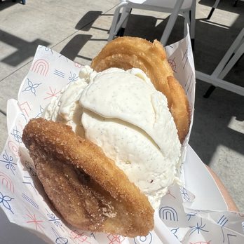 El Moro Churrería - Churro sandwich - Desserts Near Me - Costa Mesa, California