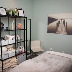 Brennan Institute for Mind-Body Healing - Massage treatment room