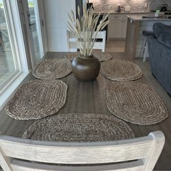 Lost Shaker of Salt - Dining area