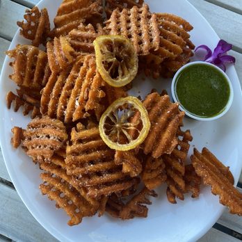 Kai Eats + Drinks - Sweet potato fries - Tacos Near Me - Kailua-Kona, Hawaii