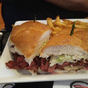 Alberto's Pub and Pizza - New Jersey sloppy Joe - Italian Near Me - Norton, Massachusetts