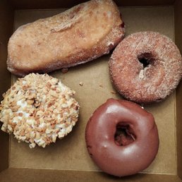 Donuts Donuts