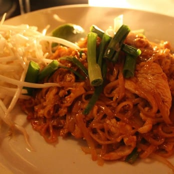 Sea Thai - Chicken Pad Thai - Thai Near Me - Brooklyn, New York Sea Thai - Chicken Pad Thai - Thai Near Me - Brooklyn, New York