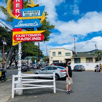Leonard's Bakery - the world famous leonard's bakery. - Bakeries Near Me - Honolulu, Hawaii