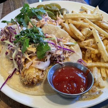 Starbelly - cornmeal crusted fish tacos - New American Near Me - San Francisco, California
