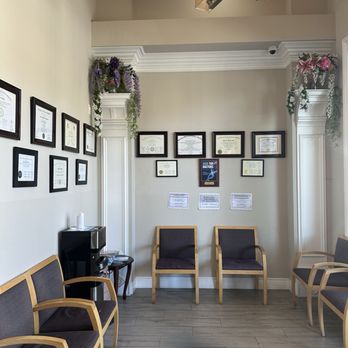 Dan V Dang, MD - Waiting area. Tons of recognition awards! Impressive - Cardiologists Near Me - San Jose, California Dan V Dang, MD - Waiting area. Tons of recognition awards! Impressive - Cardiologists Near Me - San Jose, California