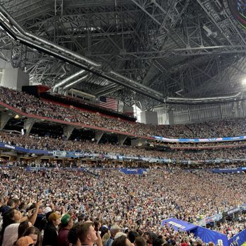 Mercedes-Benz Stadium - Stadiums & Arenas Near Me - Atlanta, Georgia