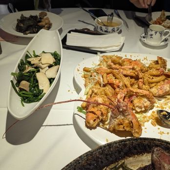 Jumbo Lobster Restaurant - Lobster with snow pea veg and king oyster mushrooms. It was amazing! - Seafood Near Me - Richmond Hill, Ontario