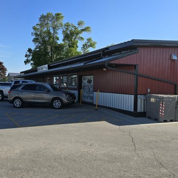 Whatcha Smokin' BBQ & Brew - Barbeque Near Me - Luther, Iowa