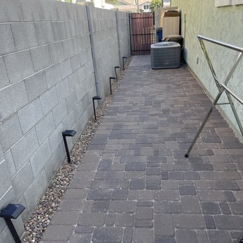 Albert’s Landscaping - Side yard - Artificial Turf Near Me
