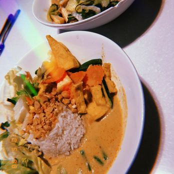 asia hung - Creamy Peanut Coco Curry - Fast Food Near Me - Leverkusen, NW asia hung - Creamy Peanut Coco Curry - Fast Food Near Me - Leverkusen, NW